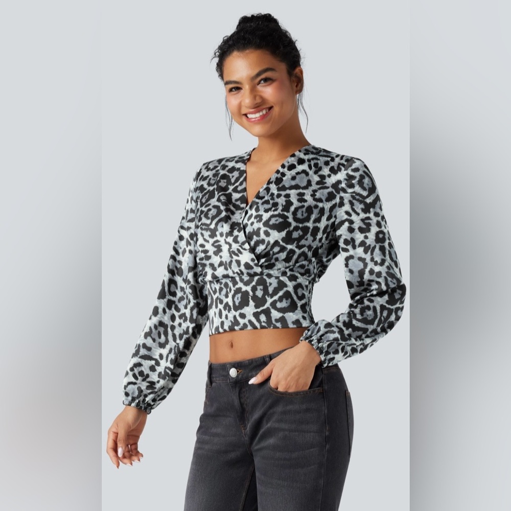 HALARA V-Neck Long Sleeve Leopard Print Cropped Casual Blouse